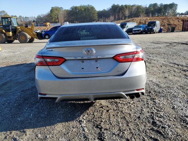 4T1B11HK2JU158671 - 2018 TOYOTA CAMRY L SILVER photo 6