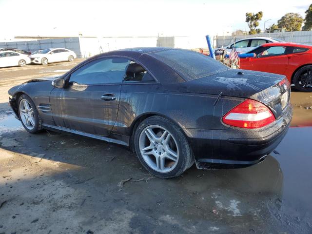 WDBSK71F18F140094 - 2008 MERCEDES-BENZ SL 550 BLACK photo 2