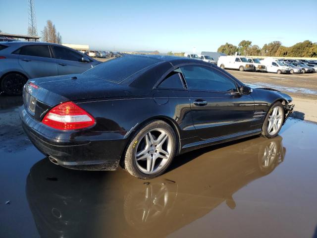 WDBSK71F18F140094 - 2008 MERCEDES-BENZ SL 550 BLACK photo 3