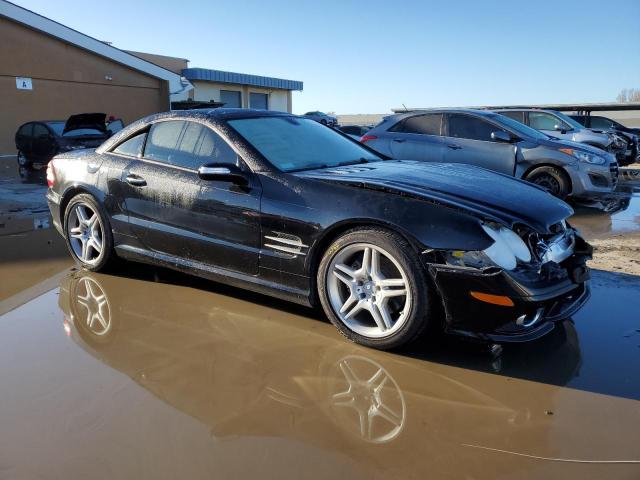 WDBSK71F18F140094 - 2008 MERCEDES-BENZ SL 550 BLACK photo 4