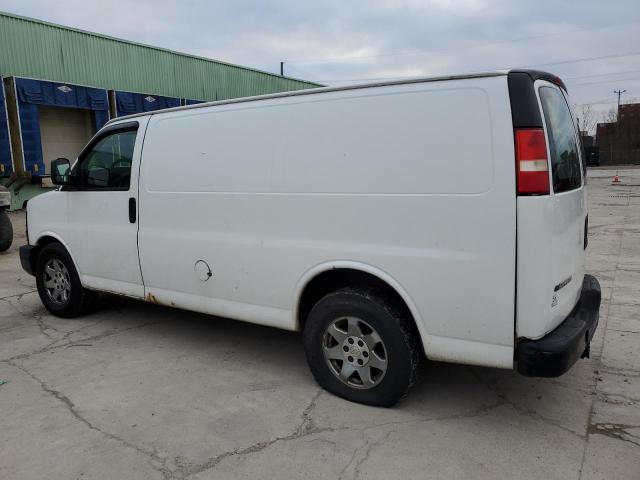 1GCFG15X491116729 - 2009 CHEVROLET EXPRESS G1 WHITE photo 2