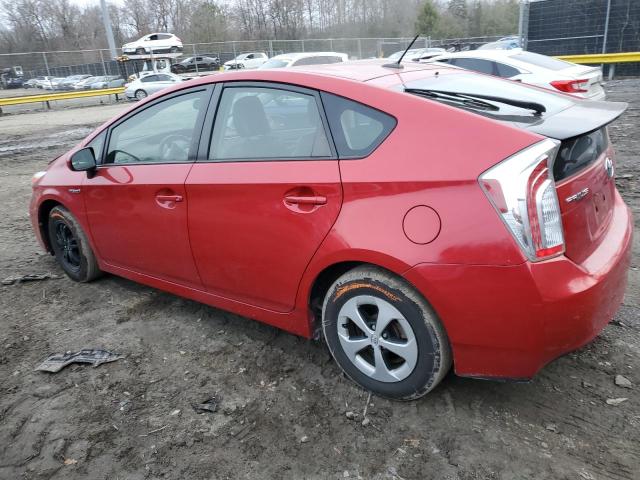 JTDKN3DUXF1943086 - 2015 TOYOTA PRIUS RED photo 2