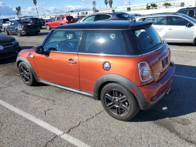 WMWSV3C53BTY15536 - 2011 MINI COOPER S ORANGE photo 2