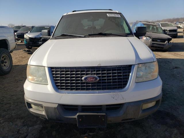 1FMRU15W34LA15669 - 2004 FORD EXPEDITION XLT WHITE photo 5