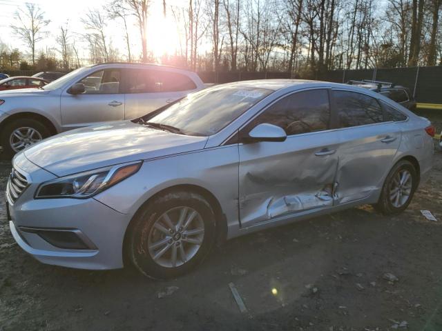 5NPE24AF3HH587626 - 2017 HYUNDAI SONATA SE SILVER photo 1