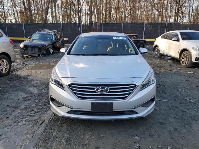 5NPE24AF3HH587626 - 2017 HYUNDAI SONATA SE SILVER photo 5