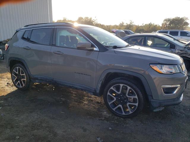 3C4NJDCB6KT843276 - 2019 JEEP COMPASS LIMITED GRAY photo 4