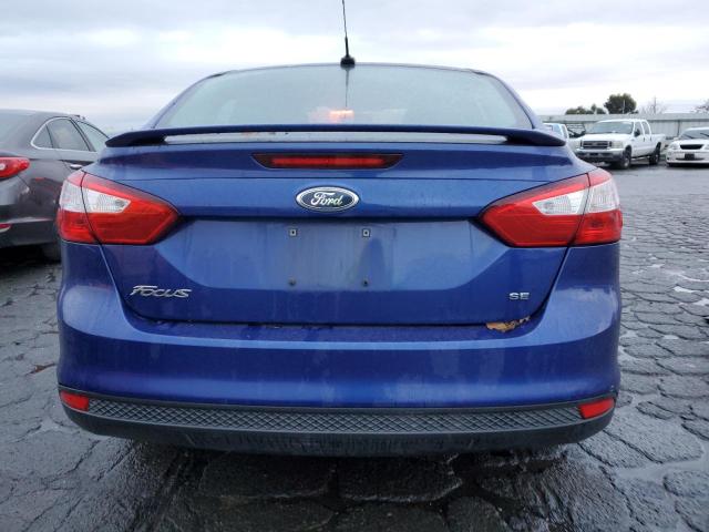 1FAHP3F21CL392455 - 2012 FORD FOCUS SE BLUE photo 6