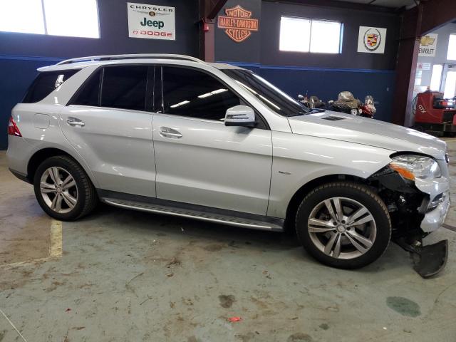 4JGDA5HBXCA073338 - 2012 MERCEDES-BENZ ML 350 4MATIC SILVER photo 4