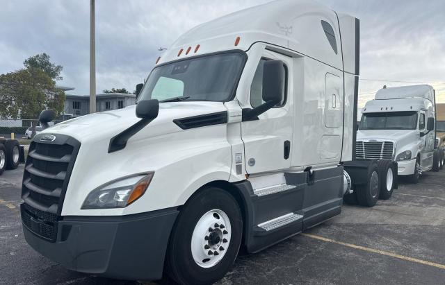 3AKJHHDV2MSMS1043 - 2021 FREIGHTLINER CASCADIA 1 WHITE photo 2