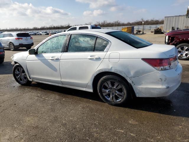 1HGCP2F63CA177769 - 2012 HONDA ACCORD SE WHITE photo 2