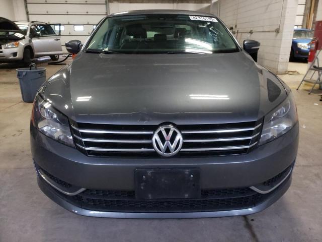 1VWBH7A38DC054957 - 2013 VOLKSWAGEN PASSAT SE GRAY photo 5