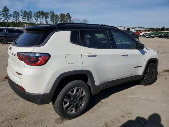 3C4NJDDB6JT130343 - 2018 JEEP COMPASS TRAILHAWK WHITE photo 3