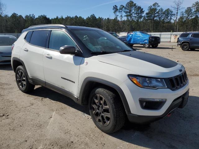 3C4NJDDB6JT130343 - 2018 JEEP COMPASS TRAILHAWK WHITE photo 4