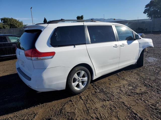 5TDKK3DCXBS096650 - 2011 TOYOTA SIENNA LE WHITE photo 3