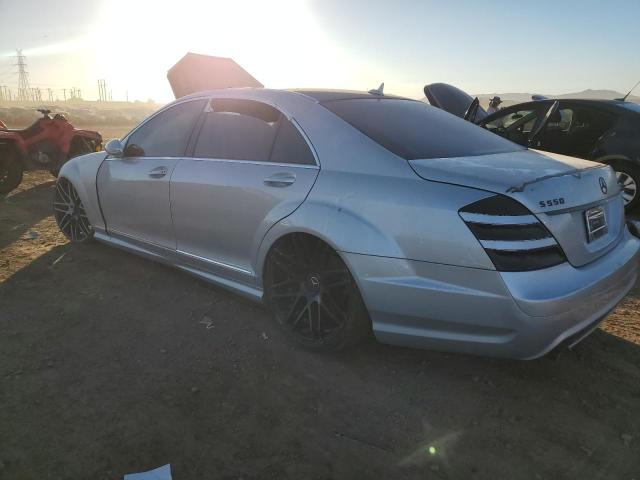 WDDNG71X87A098128 - 2007 MERCEDES-BENZ S 550 SILVER photo 2