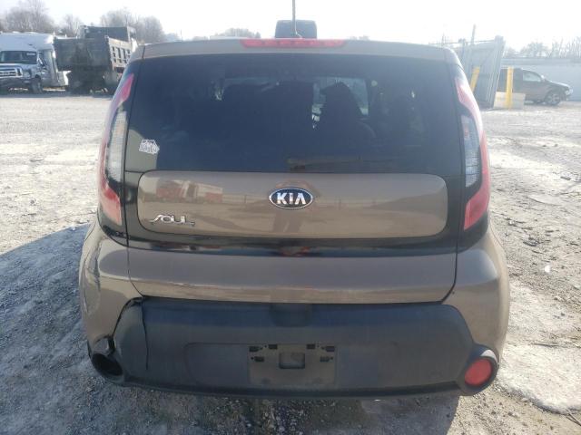 KNDJN2A28G7306723 - 2016 KIA SOUL TAN photo 6