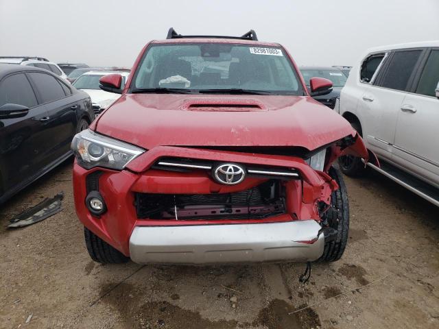 JTERU5JR2P6110153 - 2023 TOYOTA 4RUNNER SE RED photo 5