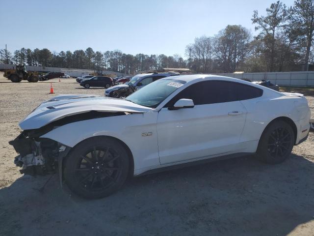 1FA6P8CF4J5143385 - 2018 FORD MUSTANG GT WHITE photo 1