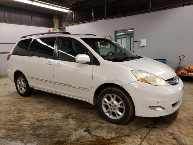 5TDBA22CX6S054792 - 2006 TOYOTA SIENNA XLE WHITE photo 4