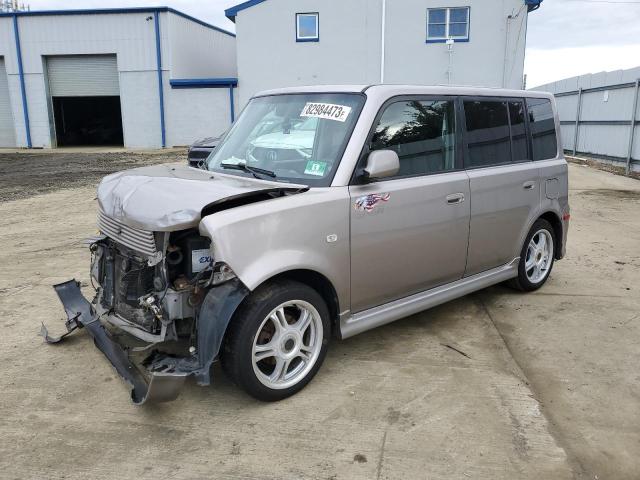 JTLKT324X40152640 - 2004 TOYOTA SCION XB GRAY photo 1