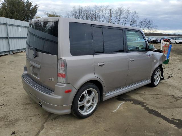 JTLKT324X40152640 - 2004 TOYOTA SCION XB GRAY photo 3