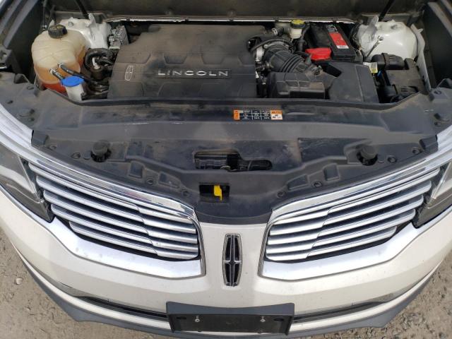 2LMTJ8LR4GBL28971 - 2016 LINCOLN MKX RESERVE WHITE photo 12