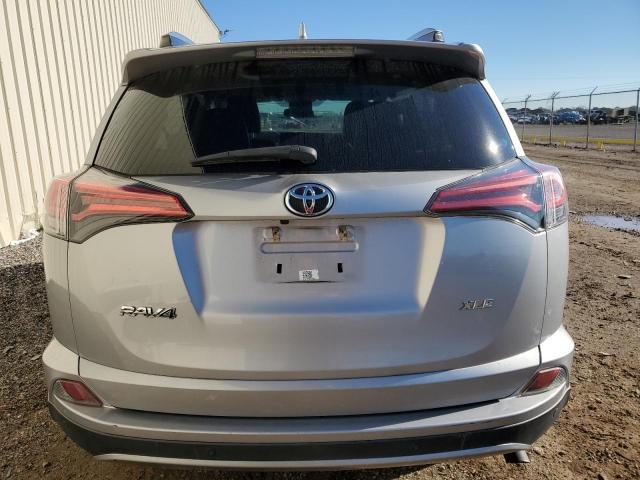 2T3WFREVXHW392901 - 2017 TOYOTA RAV4 XLE SILVER photo 6