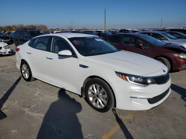 5XXGT4L3XJG268833 - 2018 KIA OPTIMA LX WHITE photo 4