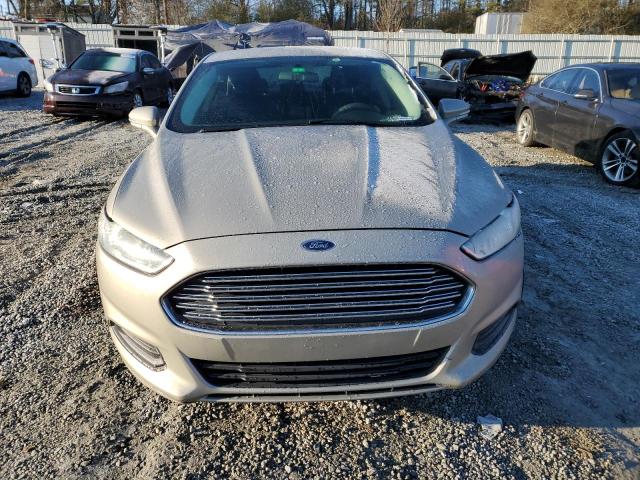 3FA6P0H74FR157682 - 2015 FORD FUSION SE GOLD photo 5