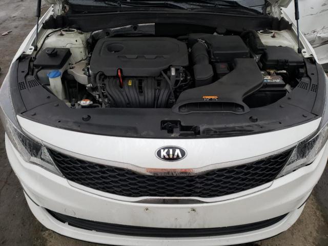 KNAGT4L33G5072839 - 2016 KIA OPTIMA LX WHITE photo 11