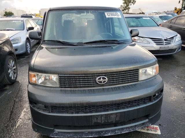 JTLKT324440136997 - 2004 TOYOTA SCION XB GRAY photo 5