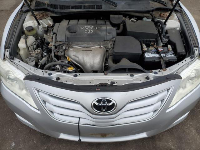 4T4BF3EK0AR041081 - 2010 TOYOTA CAMRY BASE SILVER photo 11