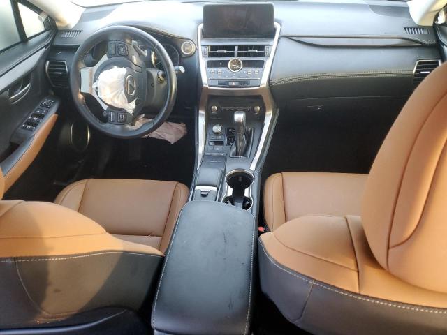 JTJDARBZ1M2187187 - 2021 LEXUS NX 300 BASE 绿色 照片 8