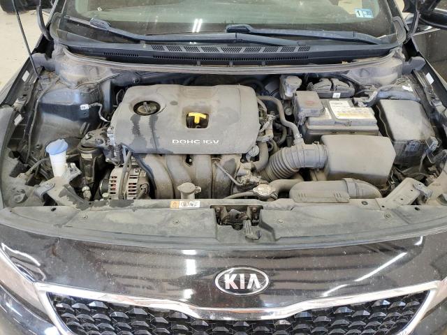 3KPFL4A70JE217772 - 2018 KIA FORTE LX BLACK photo 11