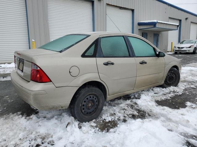 1FAFP34NX7W288927 - 2007 FORD FOCUS ZX4 GOLD photo 3