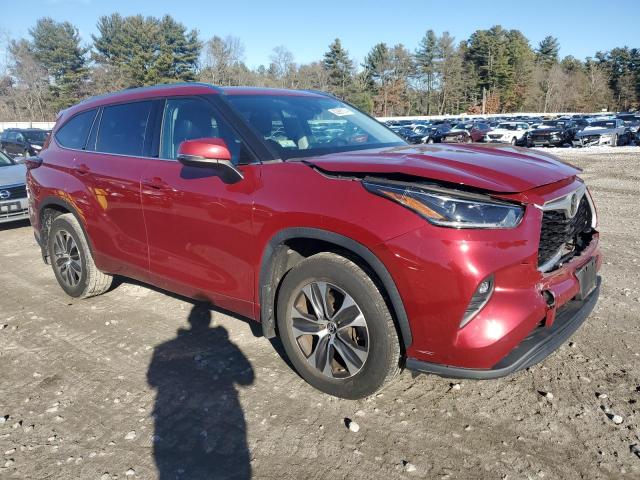 5TDGZRBH6MS093203 - 2021 TOYOTA HIGHLANDER XLE RED photo 4
