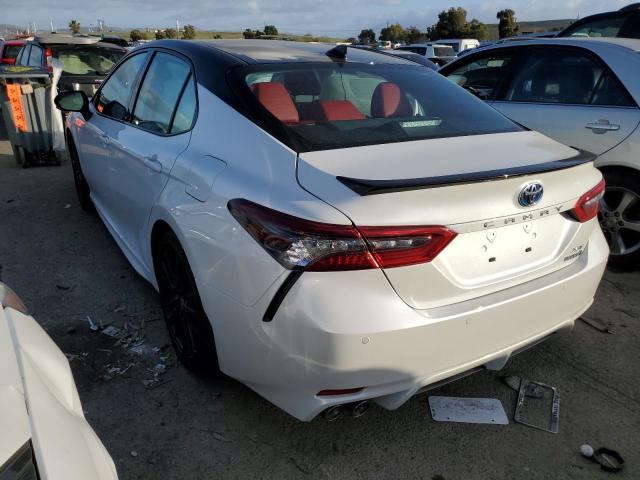 4T1K31AK0RU064630 - 2024 TOYOTA CAMRY XSE WHITE photo 2