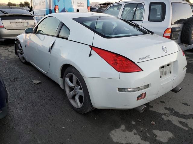 JN1BZ34D18M700405 - 2008 NISSAN 350Z COUPE WHITE photo 2