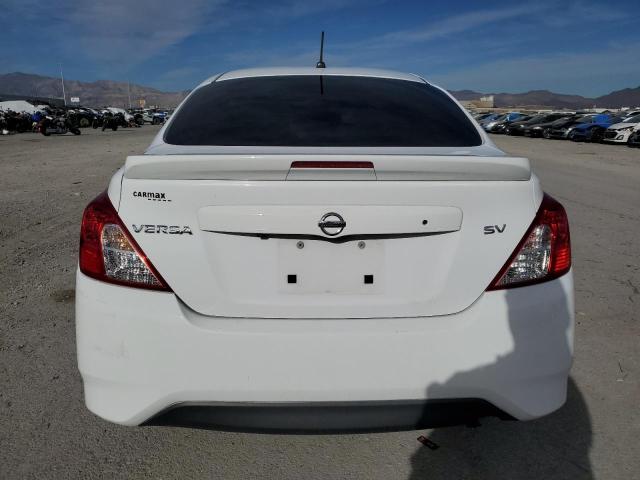 3N1CN7AP2KL850112 - 2019 NISSAN VERSA S WHITE photo 6