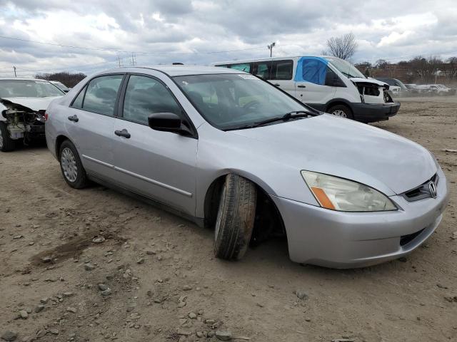 1HGCM561X4A045964 - 2004 HONDA ACCORD DX SILVER photo 4