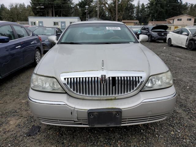 1LNHM83W04Y676554 - 2004 LINCOLN TOWN CAR ULTIMATE SILVER photo 5