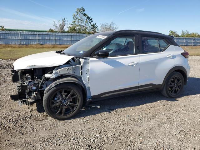 2022 NISSAN KICKS SR, 