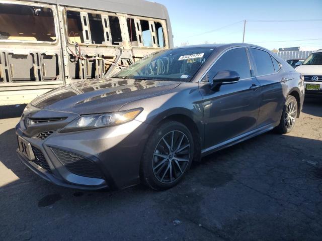 4T1T11AK2PU783398 - 2023 TOYOTA CAMRY SE NIGHT SHADE GRAY photo 1