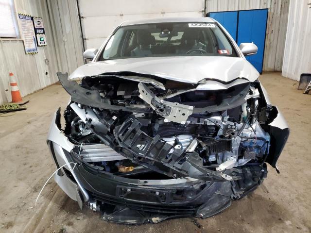 JTDKARFP0J3092676 - 2018 TOYOTA PRIUS PRIM 银色 照片 5