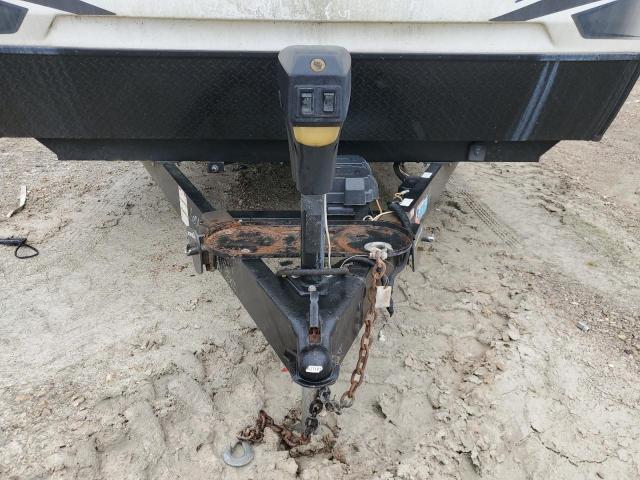 4YDT26021JB454319 - 2018 OUTB TRAVEL TRL WHITE photo 7