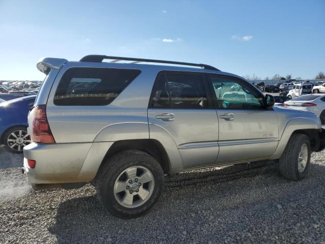 JTEBU14R640051533 - 2004 TOYOTA 4RUNNER SR5 银色 照片 3