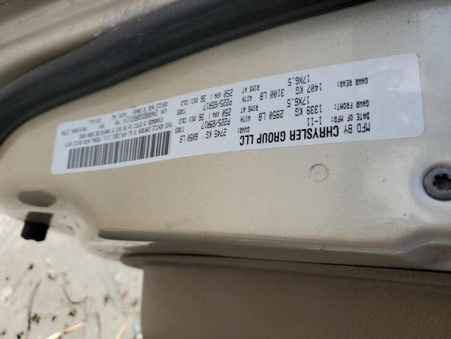 2A4RR8DG8BR631214 - 2011 CHRYSLER TOWN & COU TOURING L BEIGE photo 13