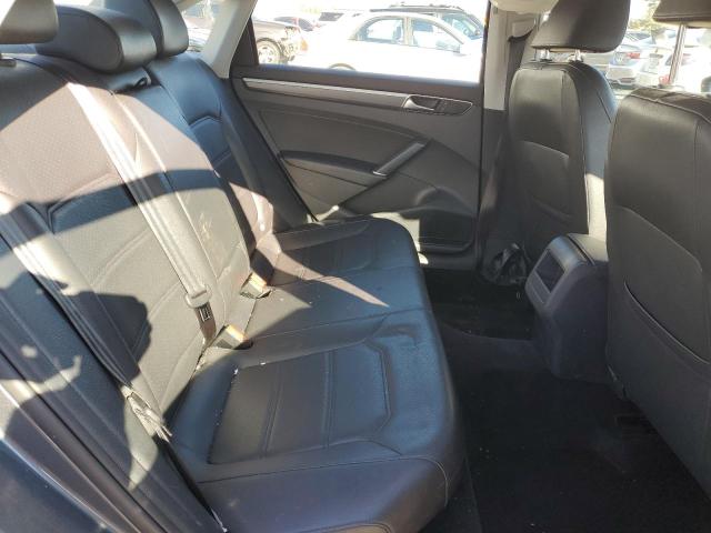 1VWDT7A34HC065144 - 2017 VOLKSWAGEN PASSAT R-LINE ნაცრისფერი ფოტო 10