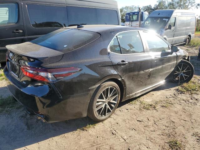 4T1S11AK8RU907592 - 2024 TOYOTA CAMRY SE NIGHT SHADE BLACK photo 3